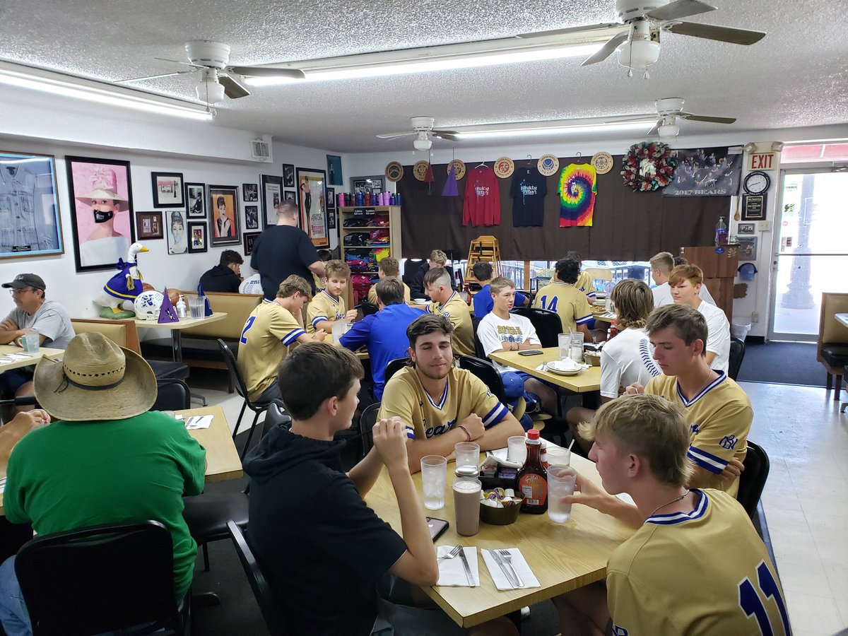 Tiffany’s Restaurant tweet media