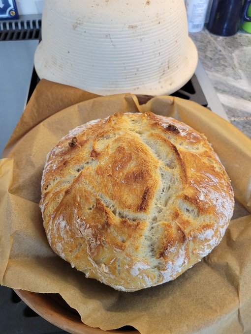 Up early baking bread  while I enjoy my latte https://t.co/1GnufUyTfc