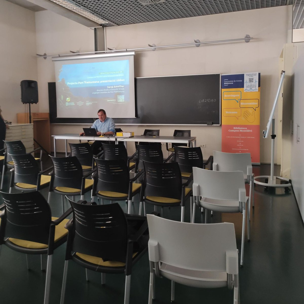 ParcTramuntana's tweet photo. Ja som al Campus Montilivi de la @univgirona! 🙋‍♂️ 

Ho tenim tot llest perquè, a partir de les 18h, @sergi_ametller, de #ParcTramuntana, comparteixi amb tots els assistents la jornada "Projecte Parc Tramuntana. Presentació i debat". 

Us hi esperem! 🙌 

@UdGBiblioteca @CPIS_udg https://t.co/CMGqo3zznu