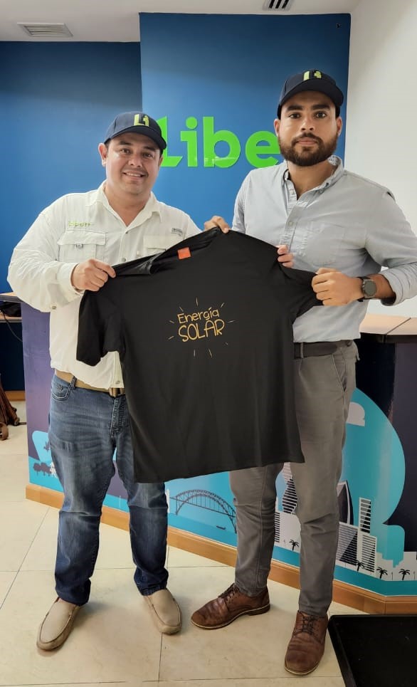 jesusglzmar's tweet photo. #LiberrApp se pone la Camiseta de la #EnergíaSolarTermica y se suma al Desarrollo del Mercado de Calentadores Solares de Agua en Panamá, ofreciendo una solución tecnológica al alcance de todos y todas.
#solar #tecnología #digitalizacion #energiaslimpias https://t.co/X79VH0ZO5Z