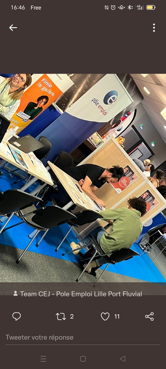 Un superbe lieu <a href="/StadePM/">Stade Pierre Mauroy</a> pour un superbe événement ! Notre équipe @poleemploi_HDF soutient les jeunes lors du salon <a href="/JeunesdAvenirs/">Jeunes d'Avenirs</a> ! Esprit d'équipe et victoires sont au rdv! Rejoignez l'accompagnement CEJ pour marquer votre avenir ! <a href="/danielgoin59/">Goin Daniel</a> @MustMebirouk <a href="/MSavary_PE/">Murielle Savary</a>