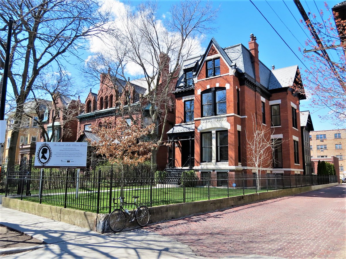 ChiBikeAdvs's tweet photo. Sarah Belle Wilson House (1883) Dirk “So Big” DeJong, fresh from a U of C architecture degree. “He lived in a large front room and alcove on the third floor of a handsome three-story-and-basement house in Deming Place.” #bikechi More locations &amp; rides https://t.co/iyBXhEbGmD https://t.co/UnXcfp4MZT