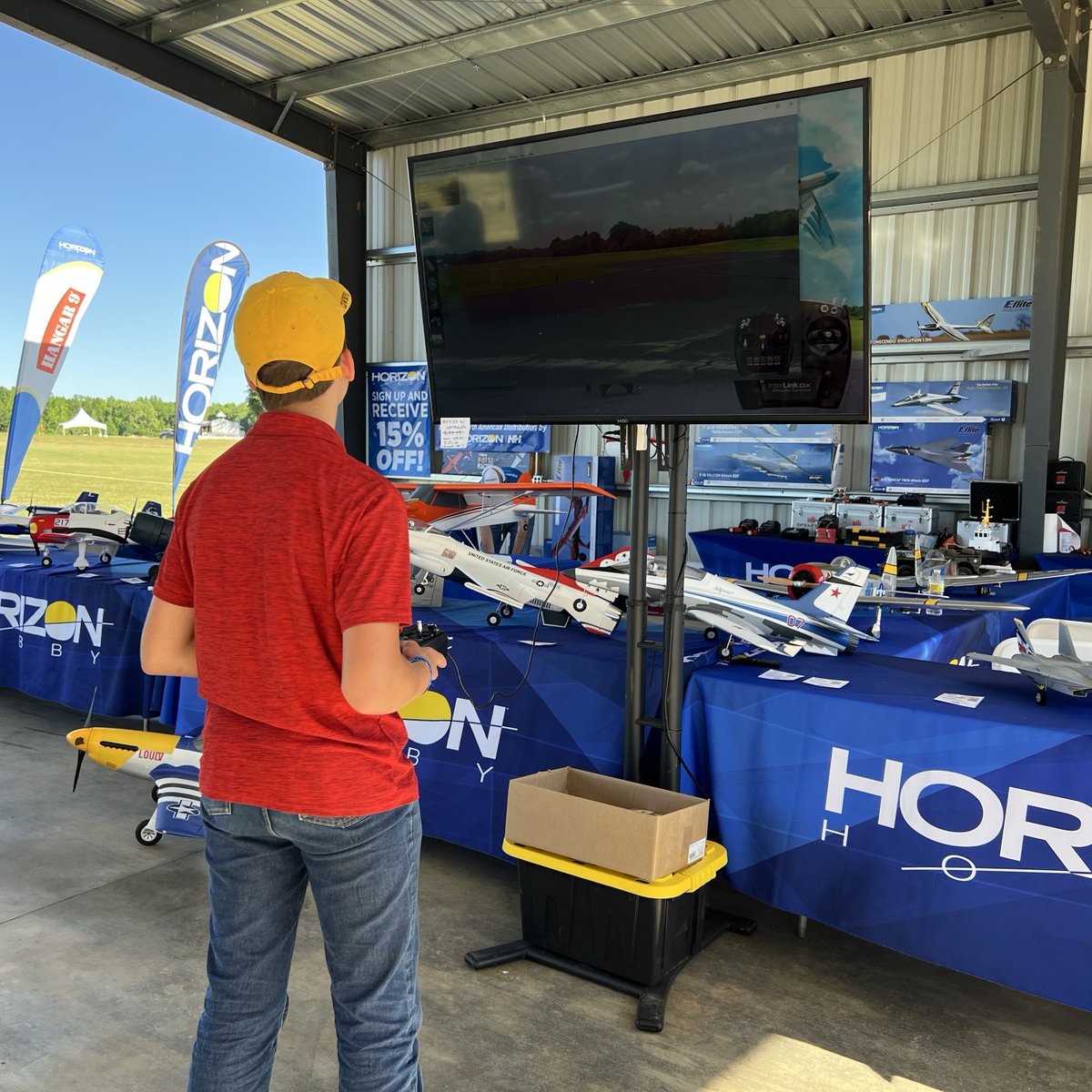 Horizon_Hobby's tweet photo. Get 5x Points on RealFlight Simulators! Two days only May 12-13 2022
https://t.co/9XN0cCitg2
#horizonhobby #rc #realflight #rcsimulator #learntofly #polishtheskills #rcairplane #rchelicopter https://t.co/1rjmjXZFUq