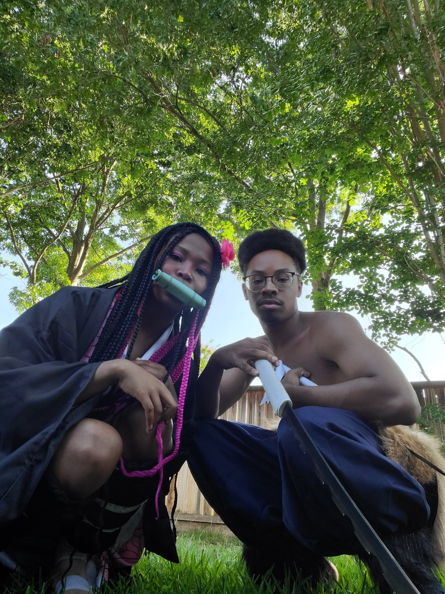 rapae_ii's tweet photo. I have so many pictures and stuff to post lmao, if you wanna see it way before its on here you should follow my cosplay insta @DonsCosplay 👀👀 https://t.co/dzd8fzRvs4