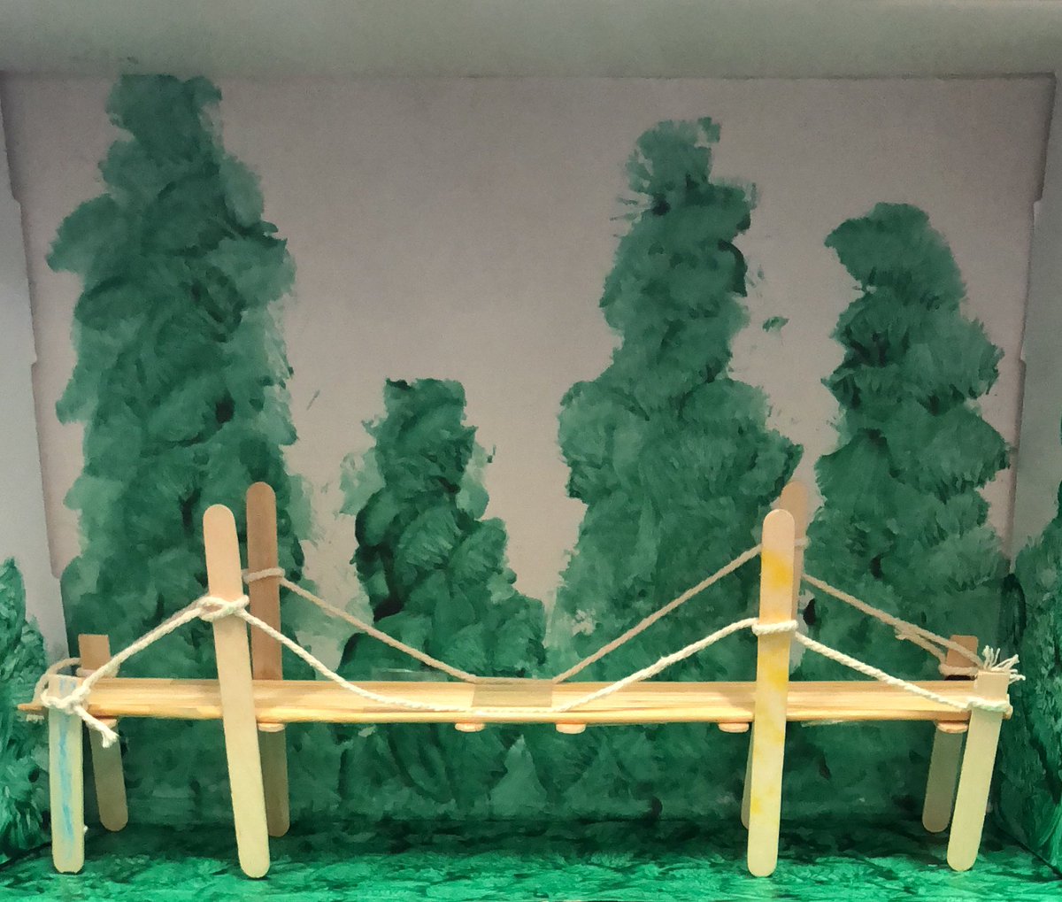 MaidaValeDT's tweet photo. What a lovely models of a cable stayed bridge, well done Olive and Charlie in 7S! #cablestayedbridge #year7 #3Dprep #maidavaleschooldt https://t.co/Yf5mVMXxU9