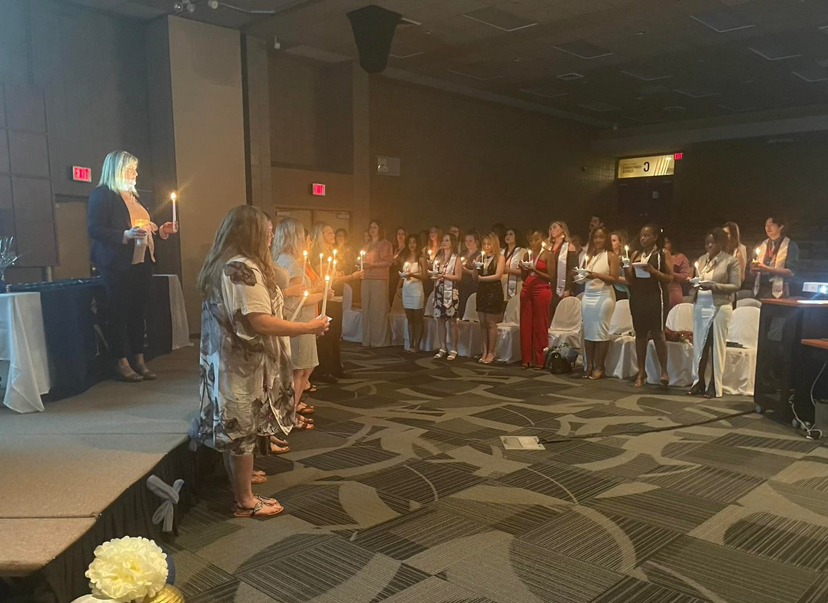 SCC #Nursing graduates were honored at last night's pinning ceremony. Congratulations to our amazing #LPN and #RN Nursing students. View our Facebook photo album at bit.ly/3wrpQ54
#NationalNursesWeek 💙 #SCCProudGrad #SCCStudentSuccess <a href="/MinnStateEdu/">Minnesota State</a>