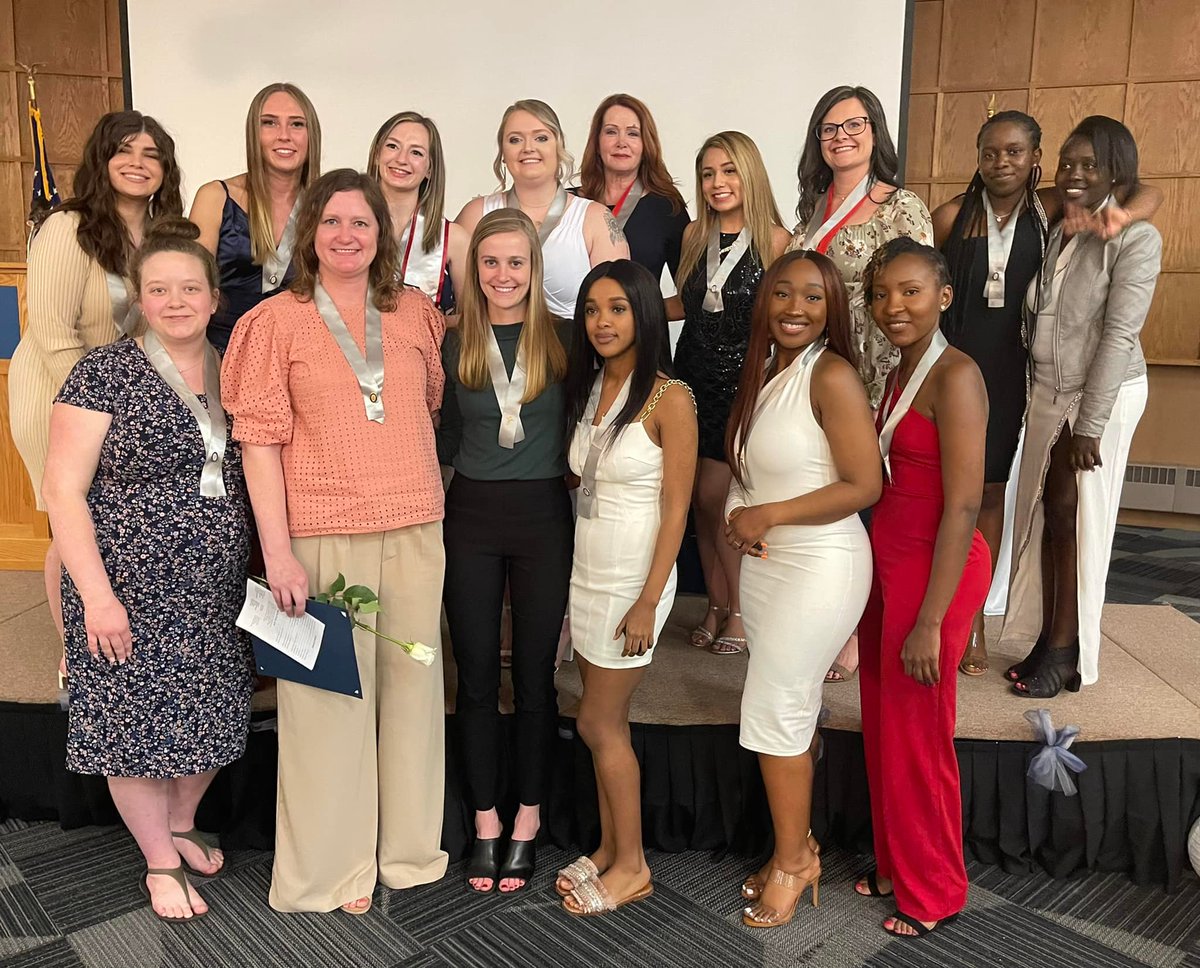 SCCollege's tweet photo. SCC #Nursing graduates were honored at last night's pinning ceremony. Congratulations to our amazing #LPN and #RN Nursing students. View our Facebook photo album at https://t.co/mXa5x3865V
#NationalNursesWeek 💙 #SCCProudGrad #SCCStudentSuccess @MinnStateEdu https://t.co/ifWPWZwuUP