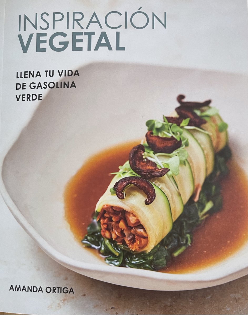 TheFoodieSt's tweet photo. Nuestra antigua alumna Amanda Ortiga publica su recetario Inspiración Vegetal en la editorial Lumen
¡Enhorabuena  @AmyHazelnut ! @thegreenfuelmad @Lunwerglibros Con prólogo de la gran @pepacartini 
https://t.co/hIJJ2iLFLS https://t.co/T9fmqW1HSJ