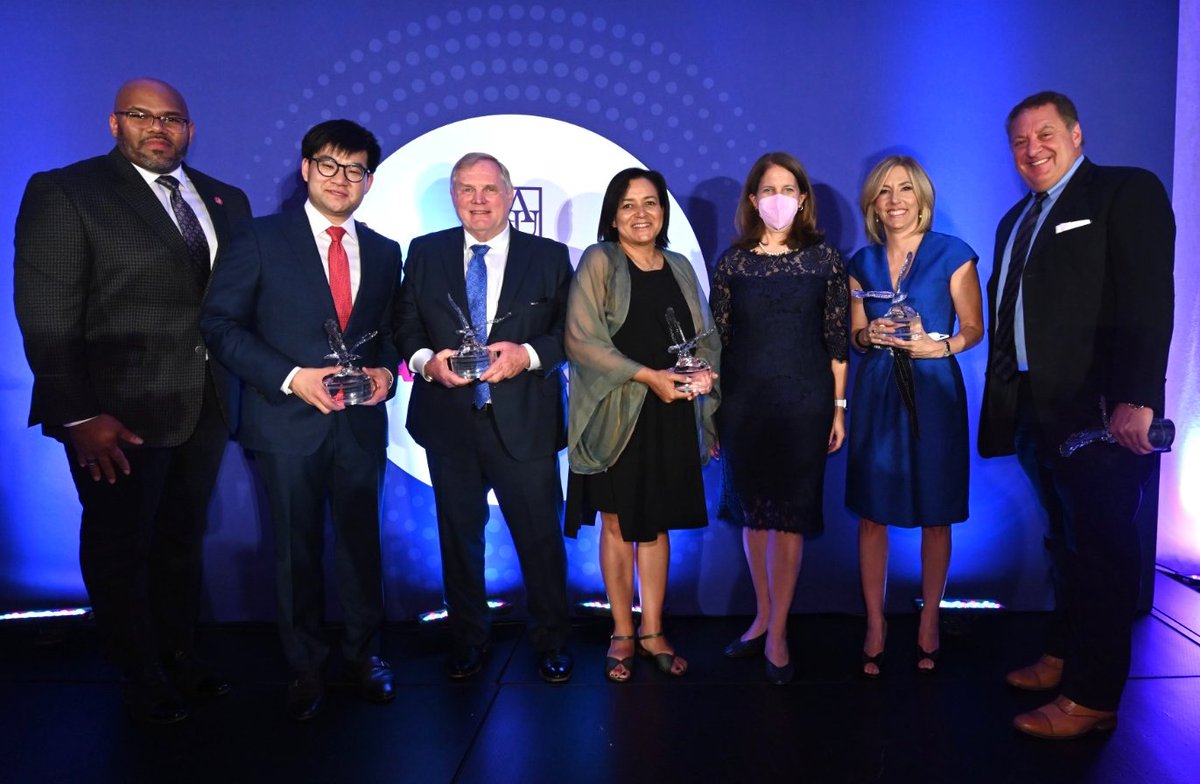 We had a wonderful 2022 Alumni Awards Dinner and Ceremony last night and loved being joined by @AmericanU President @SylviaBurwell and our Alumni Board in recognizing this year’s award recipients. https://www.american.edu/alumni/news/2022-alumni-award-winners.cfm 