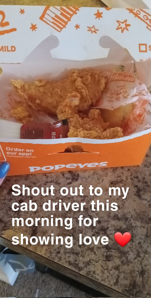 youngqueenkai's tweet photo. Ima giver myself but this morning my my cab driver had me! #💯 #shoutout #showinglove #Popeyes #popeyeschicken #spicychicken #dopeasscabdriver #cabdriver love meeting new people every time I be taking it! https://t.co/9m09TOjnXz