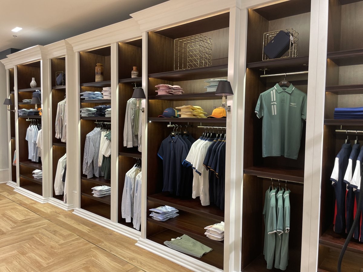 TAJ Lifestyle Center pleased to announce the opening of Hackett London a British heritage menswear fashion leader founded in London
تم افتتاح متجر هاكيت لندن في تاج لايفستايل الشركة البريطانيه المختصة في صناعة الألبسة الرجاليه 🎩
<a href="/HackettLondon/">hackettlondon</a> #TAJlifestylecenter #JORDAN #Retail