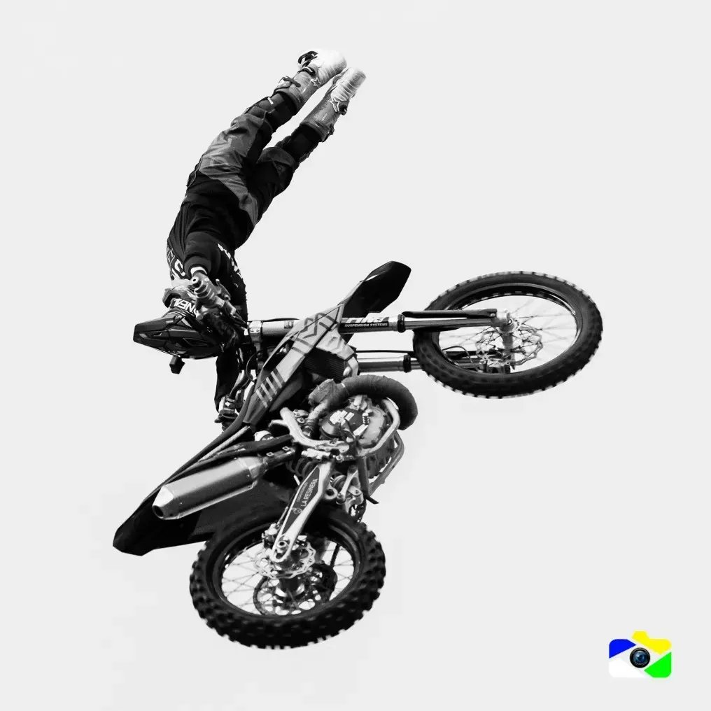 LuftmanMaximo's tweet photo. #luftmanextremefmx #freestylemotocross #luftman #luftmaneventos #show #badjump #portugal https://t.co/RTj8lcALJX