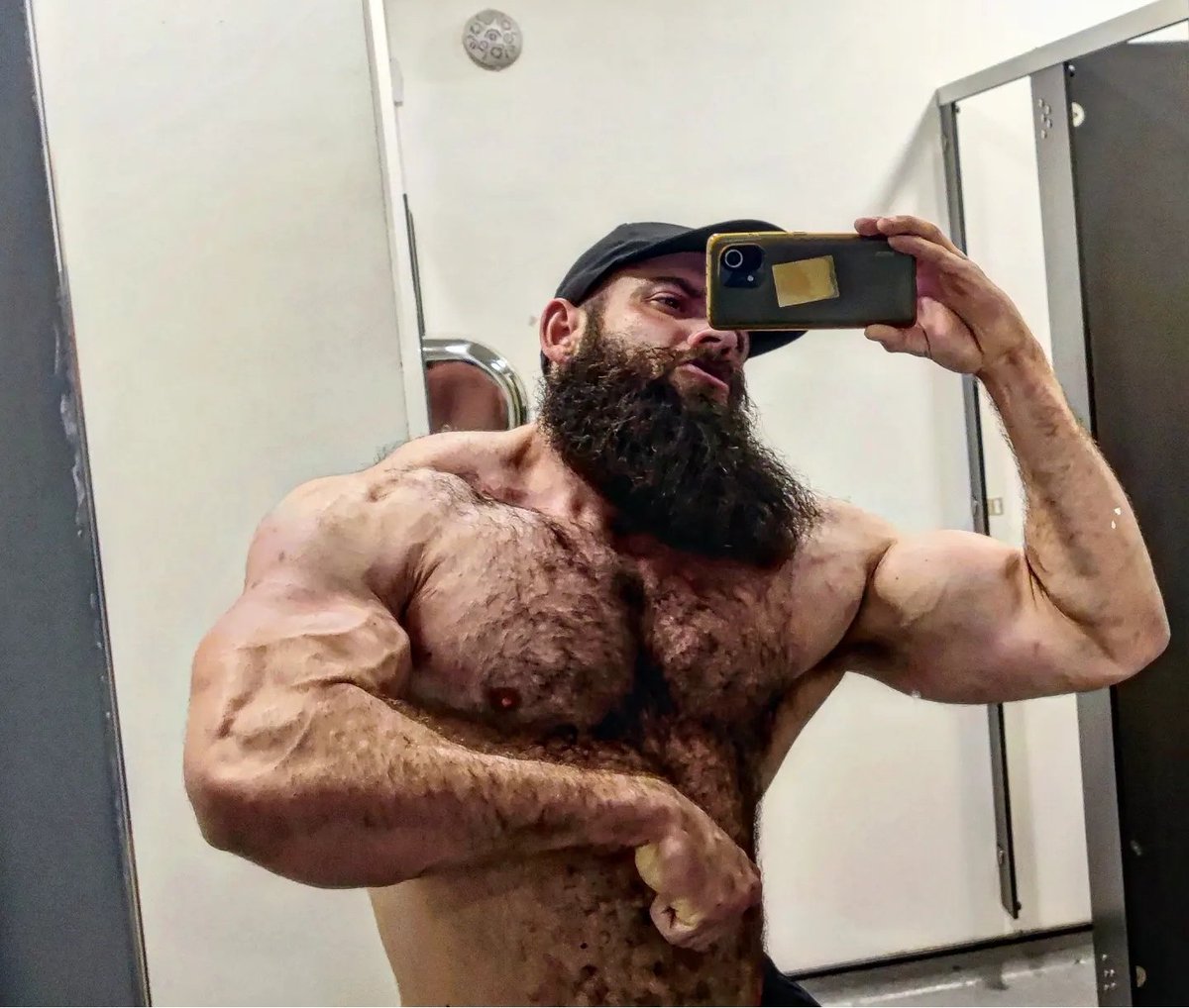 MaximusProximaXXX tweet media