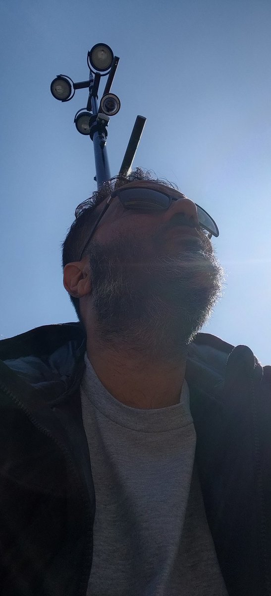 AlbertVPereira's tweet photo. The secret of Happiness is freedom and the secret of Freedom is courage ; Quote
#newpic #uk #remotework #ImprovingTogether #quotes #Entrepreneurs https://t.co/J5F8VV6pSi
