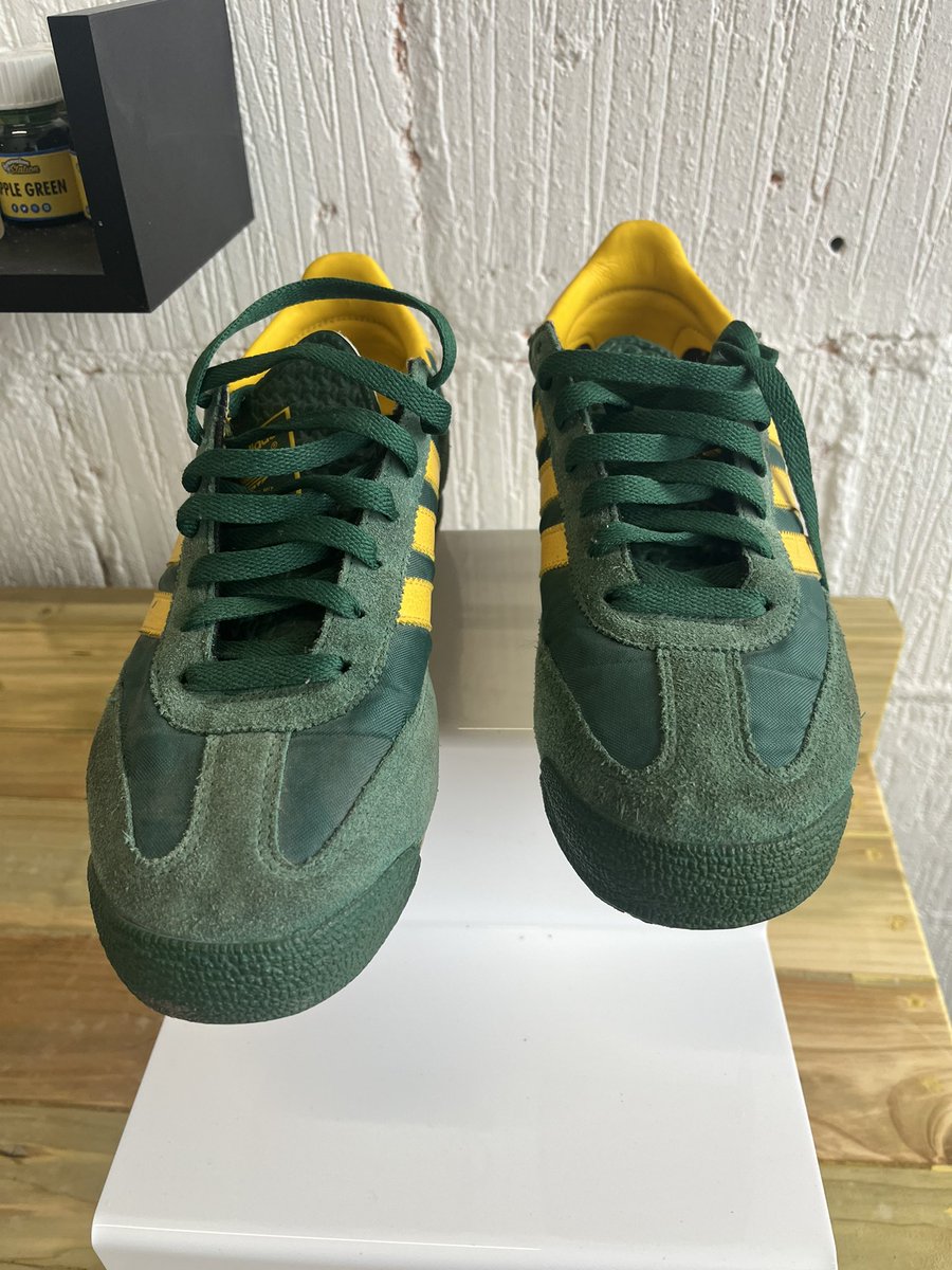 solepatrol666's tweet photo. Over the moon with these 2008 SL72s,first time using the Dye Activator from @Reno_station no need for a re-dye, another quality product from my mates up north.#adidasoriginals #adidasSL72 #ShowUsYourStripes #SolePatrol #upcycle https://t.co/biPMK2fXIu