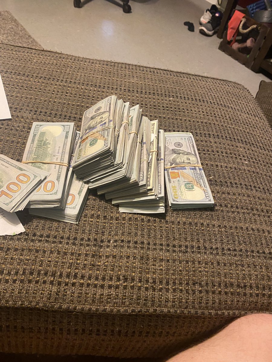 GoldswaggerEth's tweet photo. We are ready for the @WSOP https://t.co/lqPNeLip6B