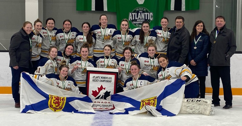HockeyCanada's tweet photo. Earning a spot at the #EssoCup does not mean the job is done for the @SubwaySelects.

Undefeated since mid-October, the team is eager to make an impact in Okotoks.

#Road2Esso | @HockeyNS | @MMFHLU18