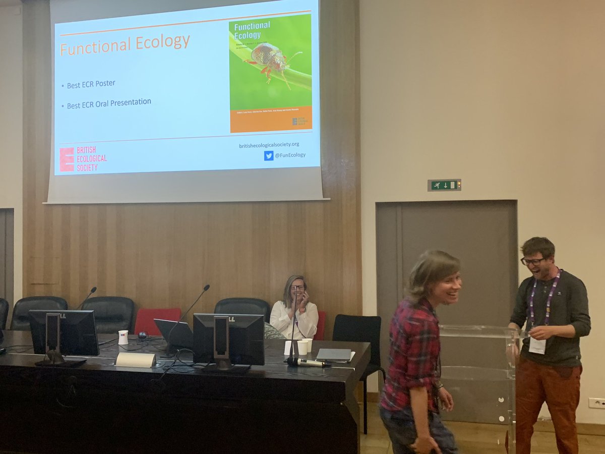 SoilEcoGroup's tweet photo. The @FunEcology ECR oral presentation prize goes to @Dina_intZandt in plant community diversity and composition regulate stability via microbial niche differentiation #AboveBelow22 https://t.co/1VGkK5L3QP