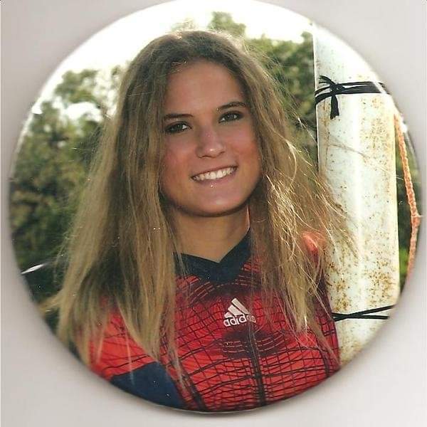 Coach Huntington and Coach Lee were to busy playing soccer to go to prom in high school! #TwitterChallenge Like and retweet! #ThrowBackThursday <a href="/NISDHarlan/">Harlan High School</a>