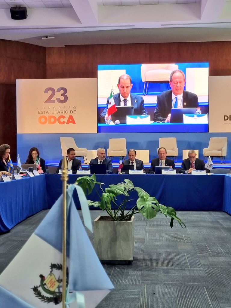 maggie_a2's tweet photo. Empezamos el #CongresoODCAmx con palabras de @raquirosb quien preside este Congreso en donde hoy elegiremos a la nueva Junta Directiva de @ODCA #SomosODCA https://t.co/eFIxtEbCFw