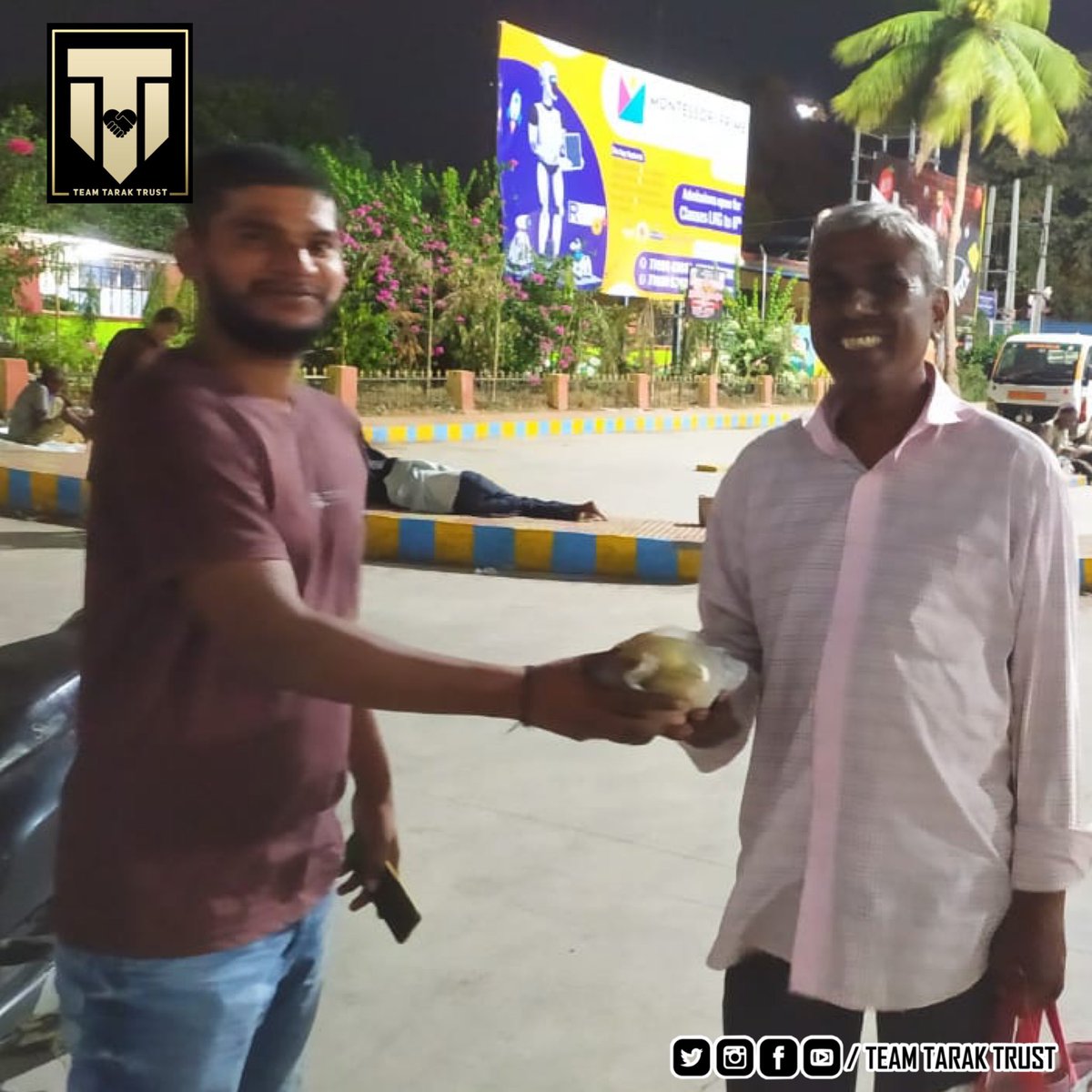 TeamTarakTrust's tweet photo. Day 596 Of Donate A Meal Campaign @TeamTarakTrust Members Donated Meal To 20 + Needy At Warangal  . 

@tarak9999 ❤️
#TeamTarakTrust
#DonateAMealWithTeamTarakTrust https://t.co/7y4LtmJvOx