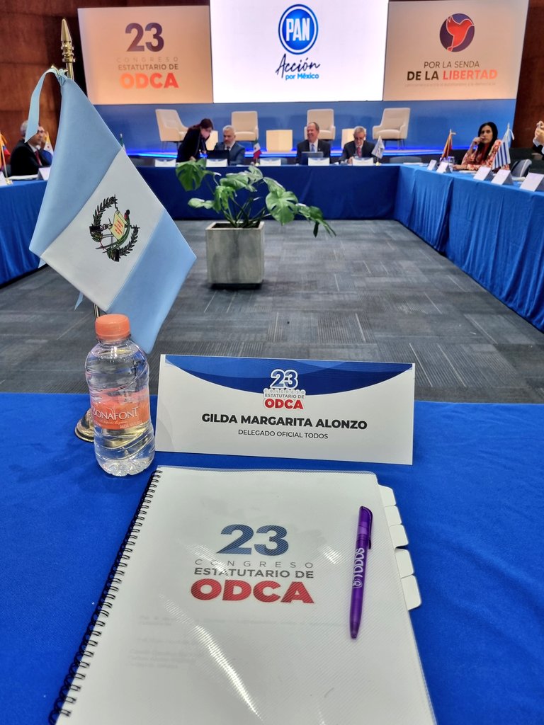 maggie_a2's tweet photo. Empezamos el #CongresoODCAmx con palabras de @raquirosb quien preside este Congreso en donde hoy elegiremos a la nueva Junta Directiva de @ODCA #SomosODCA https://t.co/eFIxtEbCFw
