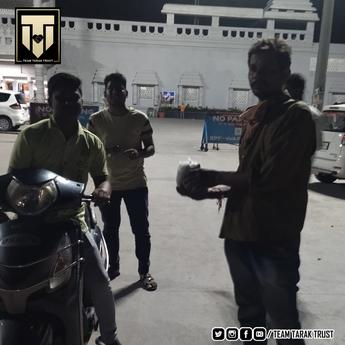 TeamTarakTrust's tweet photo. @tarak9999 ❤️
#TeamTarakTrust
#DonateAMealWithTeamTarakTrust https://t.co/eSU3HQ4kGj