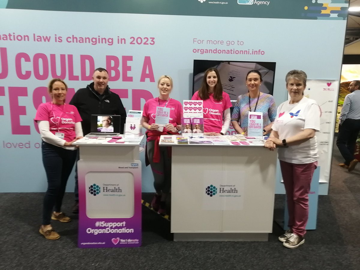 OrganDonationNI's tweet photo. Another brilliant day at the @balmoralshow with a fabulous team from @nikidneypatients @niodst @healthdpt @WesternHSCTrust @publichealthni Join us and #havethechat 😊 https://t.co/suwADwR2ak