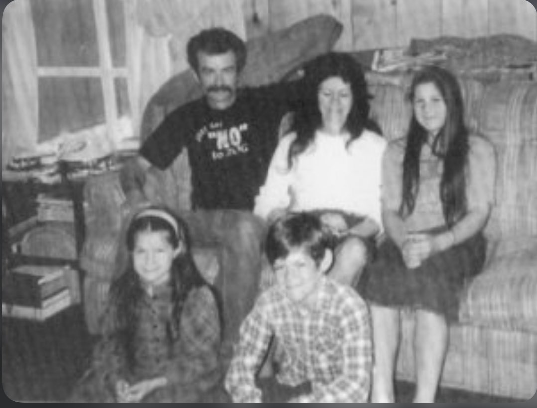 realDaveReilly's tweet photo. I just found out a few moments ago that Randy Weaver from Ruby Ridge, Idaho, has passed away.

His wife Vicki and his son Sam were murdered by an FBI sniper during the 1992 siege, and spent the rest of his life fighting for justice for his wife and son.

He was 74 years old. RIP. https://t.co/qkKSNEtZ78