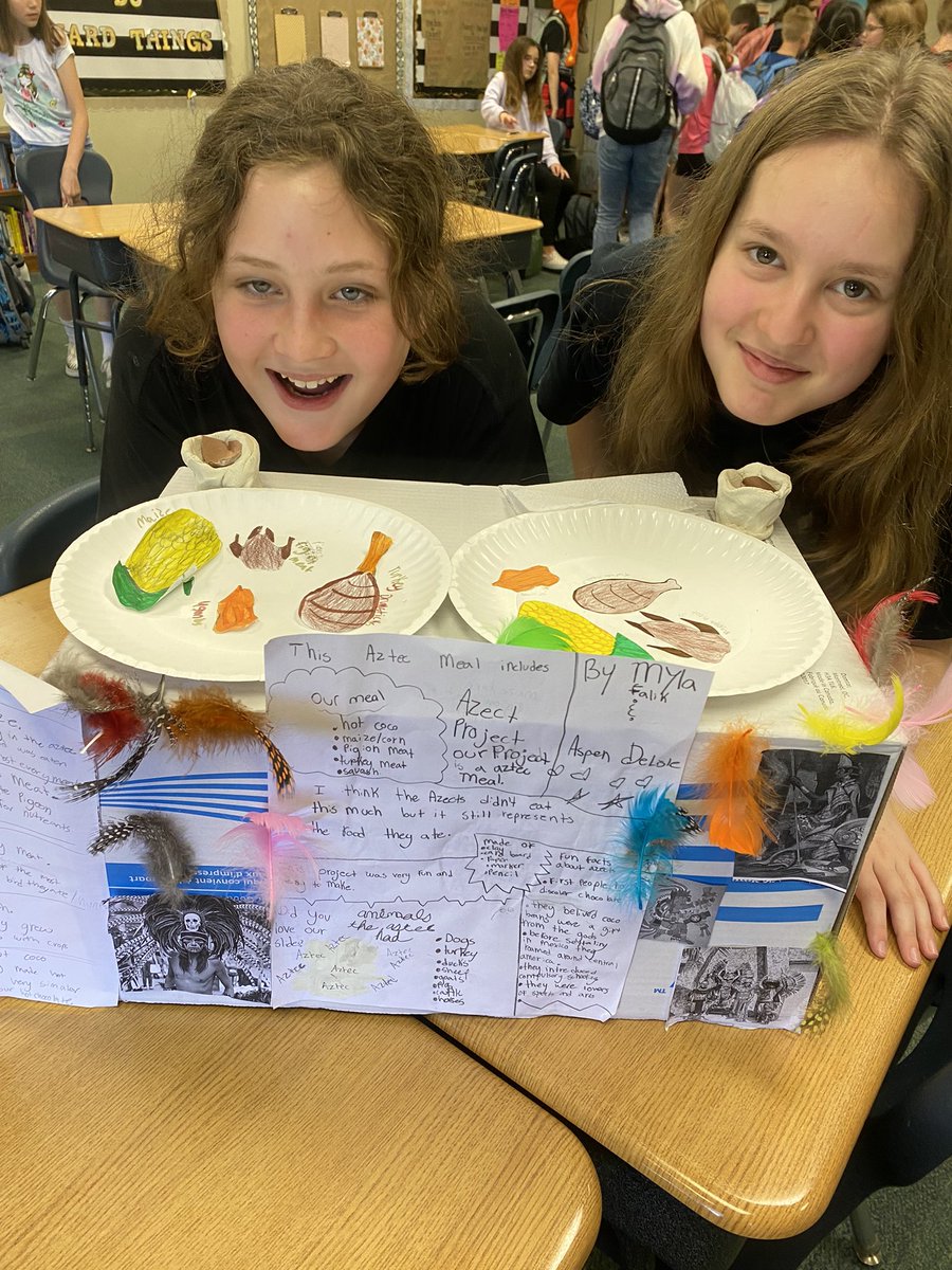 RileyNort's tweet photo. Myla and Aspen taught us about Aztec food 🍗 https://t.co/LDLr8dNnKI