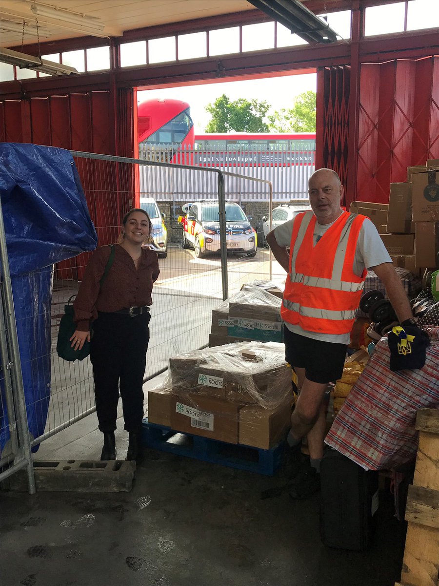 PraxGroup's tweet photo. Prax Foundation Roots has joined with @SPARintheUK – one of the retail providers for our Harvest Energy forecourts. We met with lead volunteer, Tim Gilby @ProsperityUA and his team who are working hard to deliver aid relief directly to Ukrainian refugees, by driving to the border https://t.co/TBbIcRXuTe