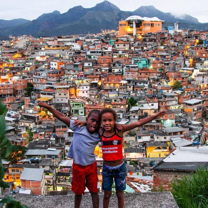 complexoCPX's tweet photo. Fé em Deus e nas crianças da favela!❤️ https://t.co/bsD1ABG4f6