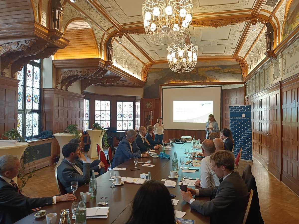 Yesterday, was the first full day of our Laboratories of Democracy program in Schwerin, Mecklenburg-Western Pomerania (MV) 🇩🇪🇺🇸