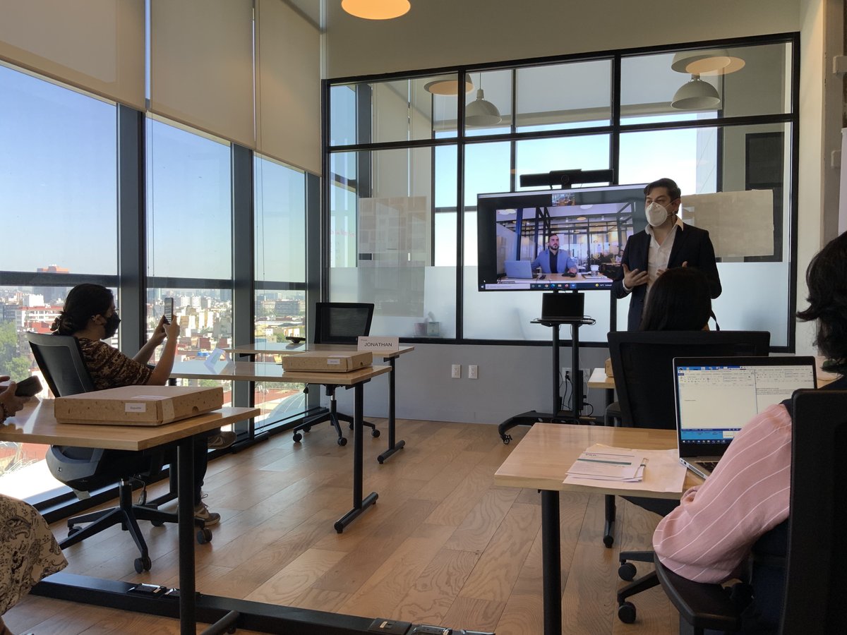 smcmxedu's tweet photo. Los modelos híbridos pero además en un sistema de cowork!! Muy interesante  #tecmilenio #espacioconnect #wework #nuevomodeloeducativo #TecmilenioCDMX  #EducaciónHíbridaConnect https://t.co/PR1wq95V7U
