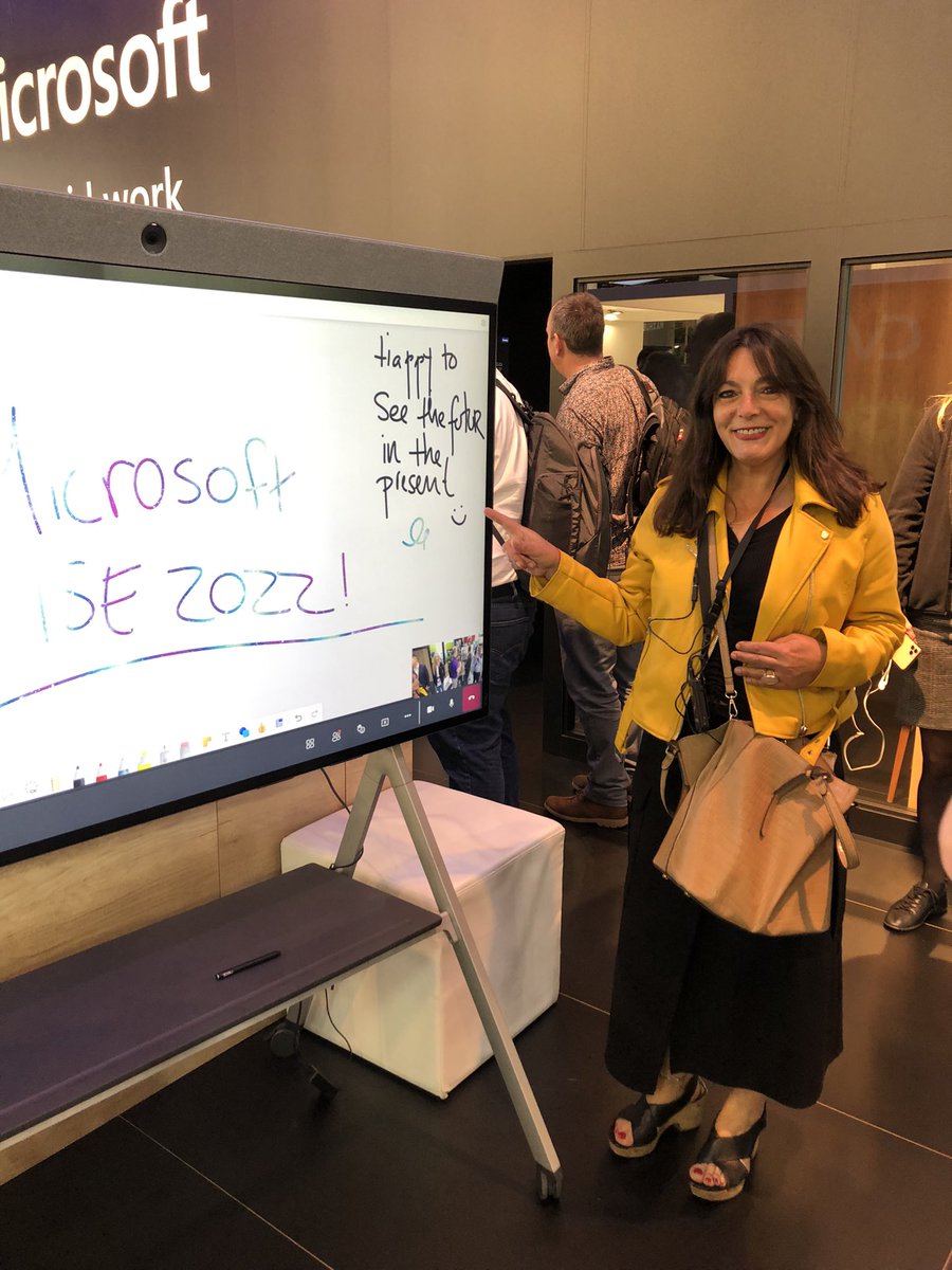 nuriaantoli's tweet image. Enjoying the guided tour organized by @mmora @FomentTreball at
@ISE_show @IOTSWC Premium explanation about what’s new in #techInArquitecture, #techentertainment #techInMuseums #techSounds  #techforbusiness 
I wrote my note on the screen of @MicrosoftES : 😉👍
#ISE2022
#IOTSWC22