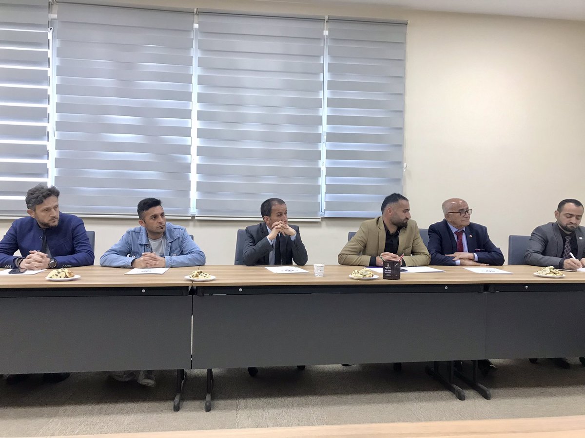 VanEngelliHK's tweet photo. 10-16 Mayıs Engelliler Haftası nedeniyle Engelli STK Temsilcilerinin ve Van YYÜ Engelliler Araştırma ve Uygulama Merkezinin katılımı ile engelli bireylerin yaşadığı sorunların üzerinde durduğumuz çalıştayımızı gerçekleştirdik. Katılım sağlayan üye ve temsilcilere te��ekkür ederiz. https://t.co/sOTTRDcLP6