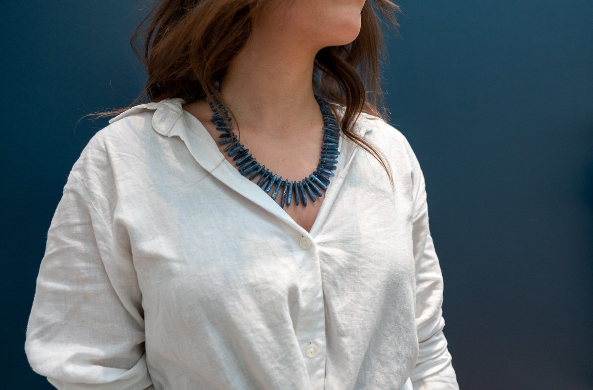 StlArtMuseum's tweet photo. Your outfit isn’t really complete without a statement necklace 🤩  

Stop by our Museum’s shop and get yourself a one-of-a-kind precious stone necklace inspired by our exhibition #PaintingsOnStone. #SLAMShop #STLArtMuseum https://t.co/zRSWIHXUYe