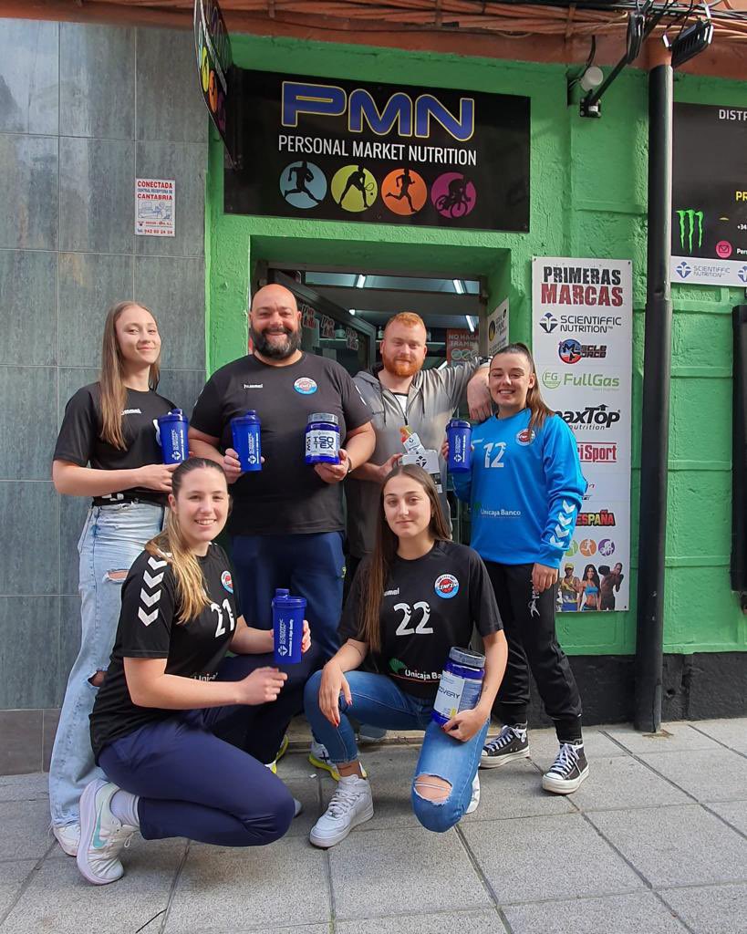 bmSinfin's tweet photo. 🚺 Nuestras chicas preparando la fase de ascenso a #DHPlataFem y, como siempre, de la mano de los suplementos de Personal Marketing Nutrition. 💪🏼

⚫️🔵 #AúpaSinfín #SeniorFemenino https://t.co/jk7NkuYSIT