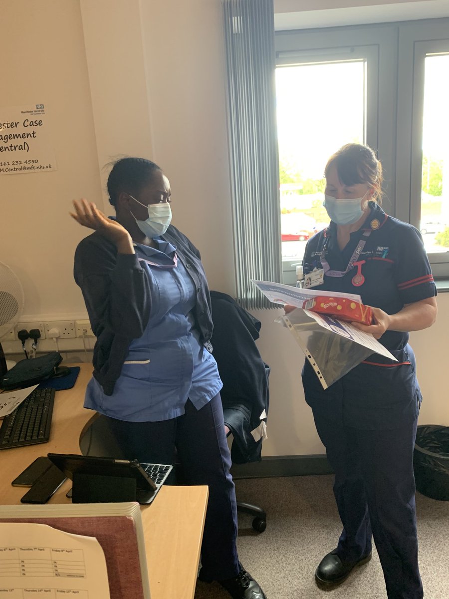 Tracyjaned's tweet photo. 2staff from ⁦@ArdwLongINT⁩ receiving their Awards for #bestofnursing ⁦@RachelleBDN⁩ ⁦@lorraine_ganley⁩ ⁦@GillAcreman⁩ ⁦@mcrlco⁩ much deserved recognition for these 2 staff well done 👏🏻👏🏻👏🏻👏🏻👏🏻 https://t.co/lN22tc2rQ2