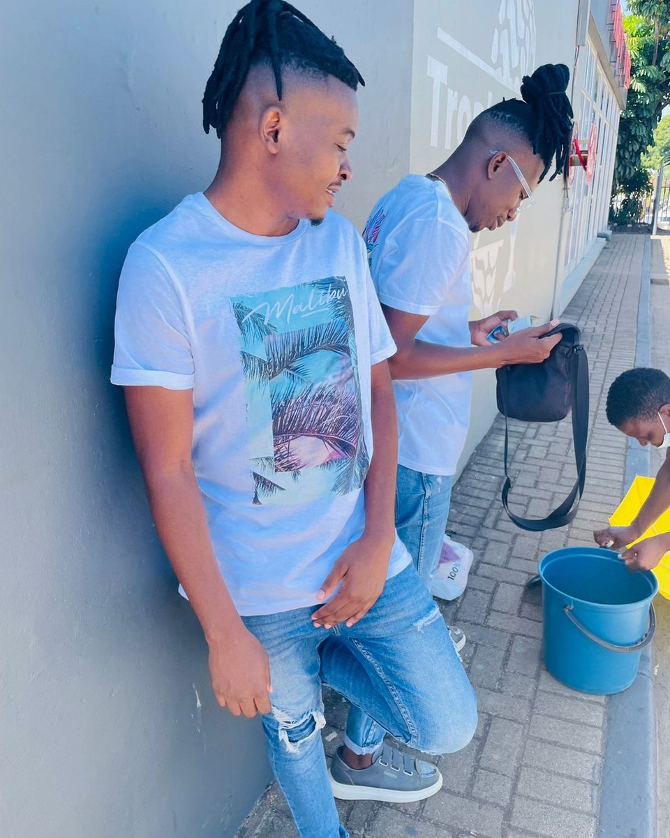 Dj ntwaa DZONGA (@djntwaa) on Twitter photo 