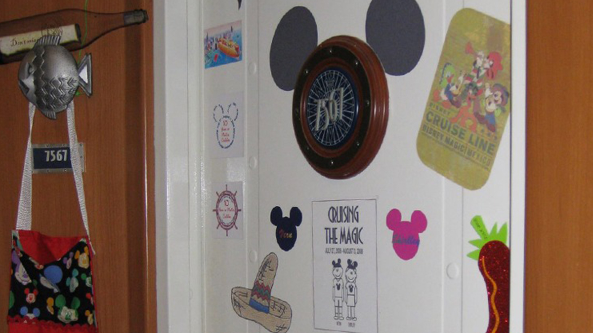 TheDIS's tweet photo. π Fish Extender groups are for Disney Cruise Line guests to get to know each other prior to cruising and to participate in gift exchanges onboard. Learn more HERE:
https://t.co/UfuoSe6g1h
#DisneyCruiseLine #DCL #DisneyCruise #FishExtender https://t.co/3yn2rGIl5k