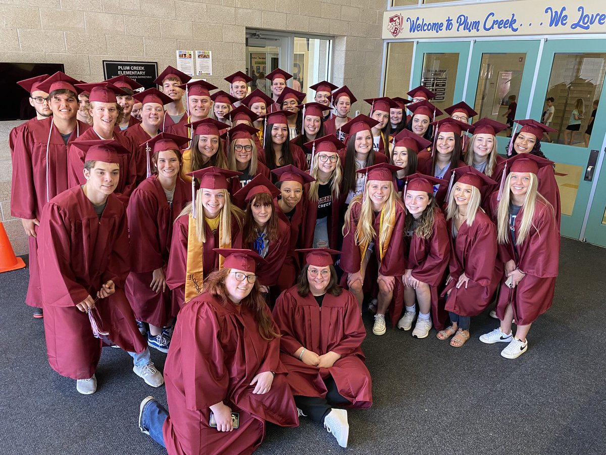 Sheila_Peila4's tweet photo. Senior Walk 2022!!! We are PCE Proud!! #usd313 #pcelearn https://t.co/Owtuh0cnaI