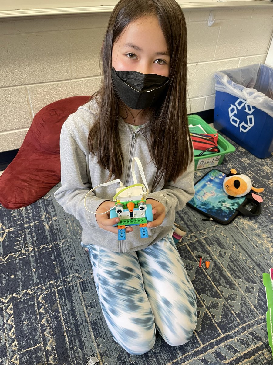 Daney Carlin tweet media