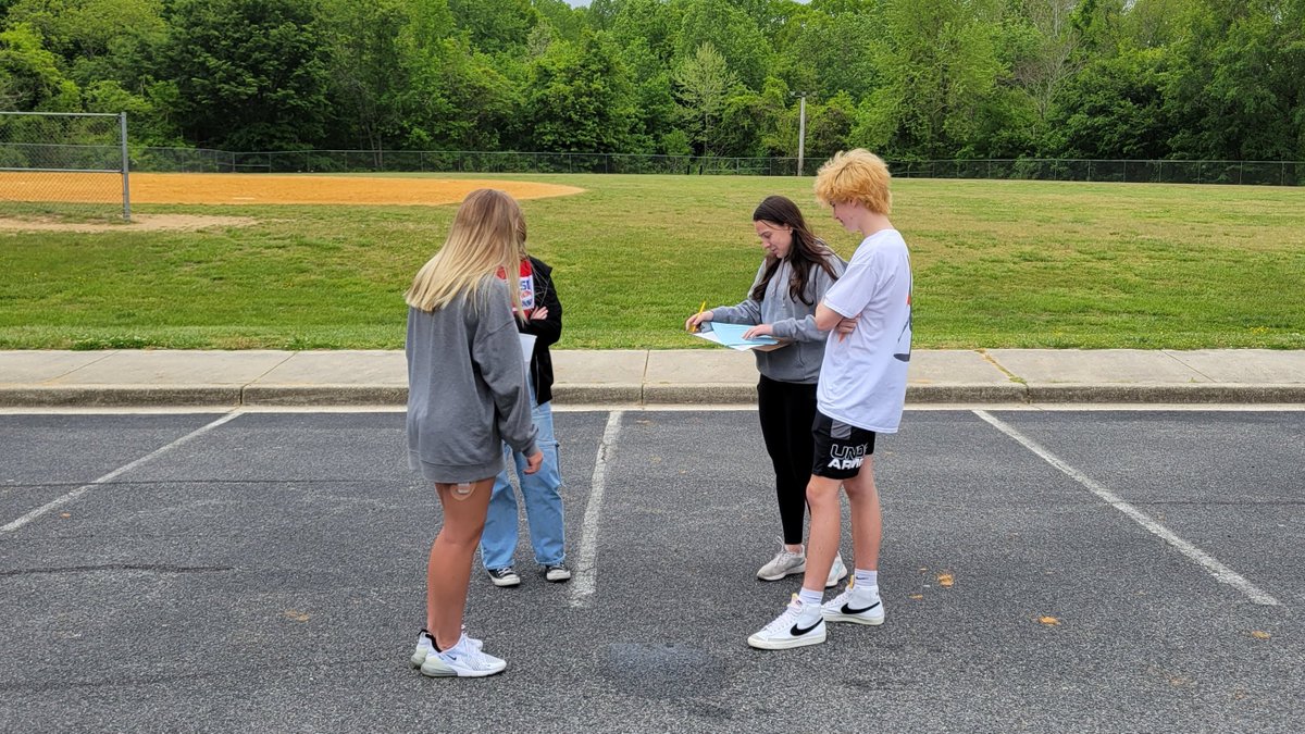 alancook81's tweet photo. Eighth graders conducted a pollution survey and tested predictions on how rainwater travels in our school parking lot. It was a gloomy but productive day! #WaveofPlastic @UMCES @PlumPointMSCCPS @NatGeoEducation https://t.co/5imwmQcYwf