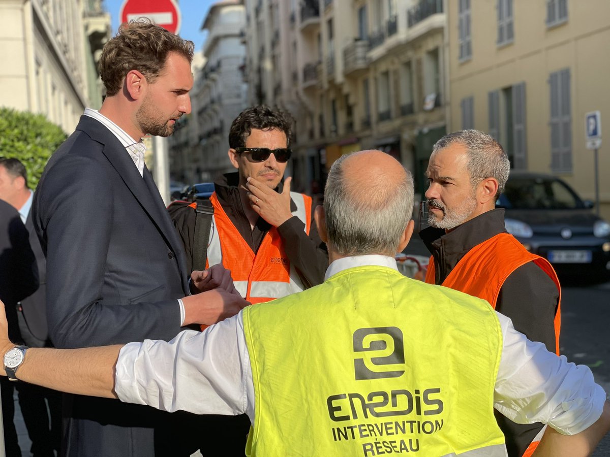 MonettiGraig's tweet photo. @enedis_coteazur et @ubiplace lancent une application innovante et 100% niçoise au profit des commerçants niçois qui pourront suivre en direct les impacts des chantiers sur la voirie et avoir la possibilité de faire remonter les anomalies. Félicitation pour ce beau projet ! https://t.co/NLP6FU3oYL