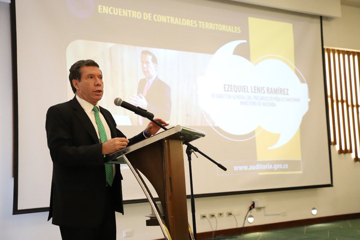 AuditoriaGen's tweet photo. En #EncuentroDeContralores, Ezequiel Lenis hace referencia a la importancia de conocer el alcance de las normas presupuestales y su aplicación en las entidades territoriales, esto con miras a un control fiscal territorial mucho más eficiente. #TransformadoElControlFiscal https://t.co/hIqtHSbk7J