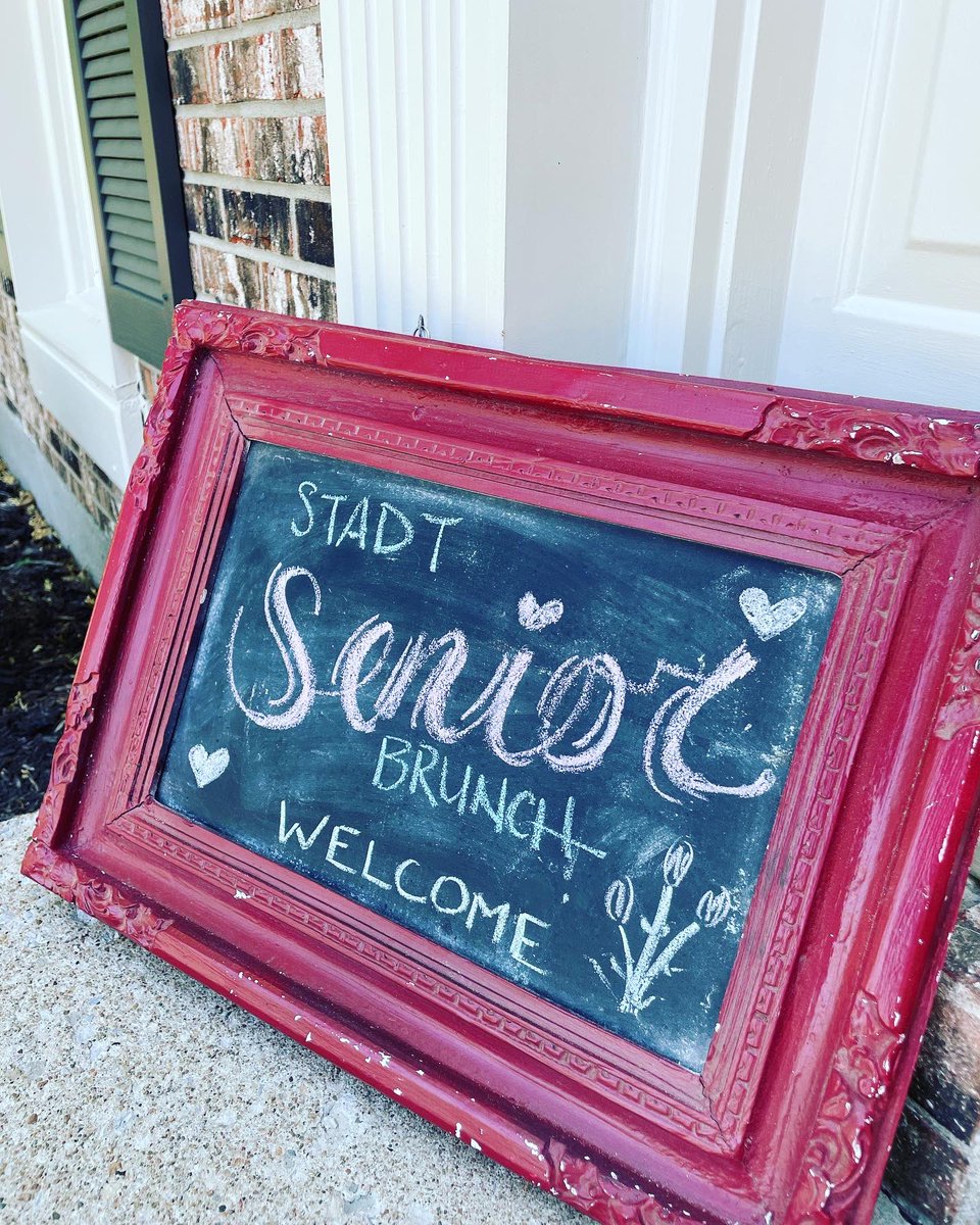 AquinasDance's tweet photo. We 💙 new annual traditions! Sr Brunch at Coach Tara’s! TY to THE 21/22 Seniors for making this szn truly the “Best 1 Yet.” You’ve guided us. Your impact like waves building on those that came before you. This will always be your home. Anchors away! #STADTB1Y ⚓️🌟 https://t.co/OBEZ6DI1KP