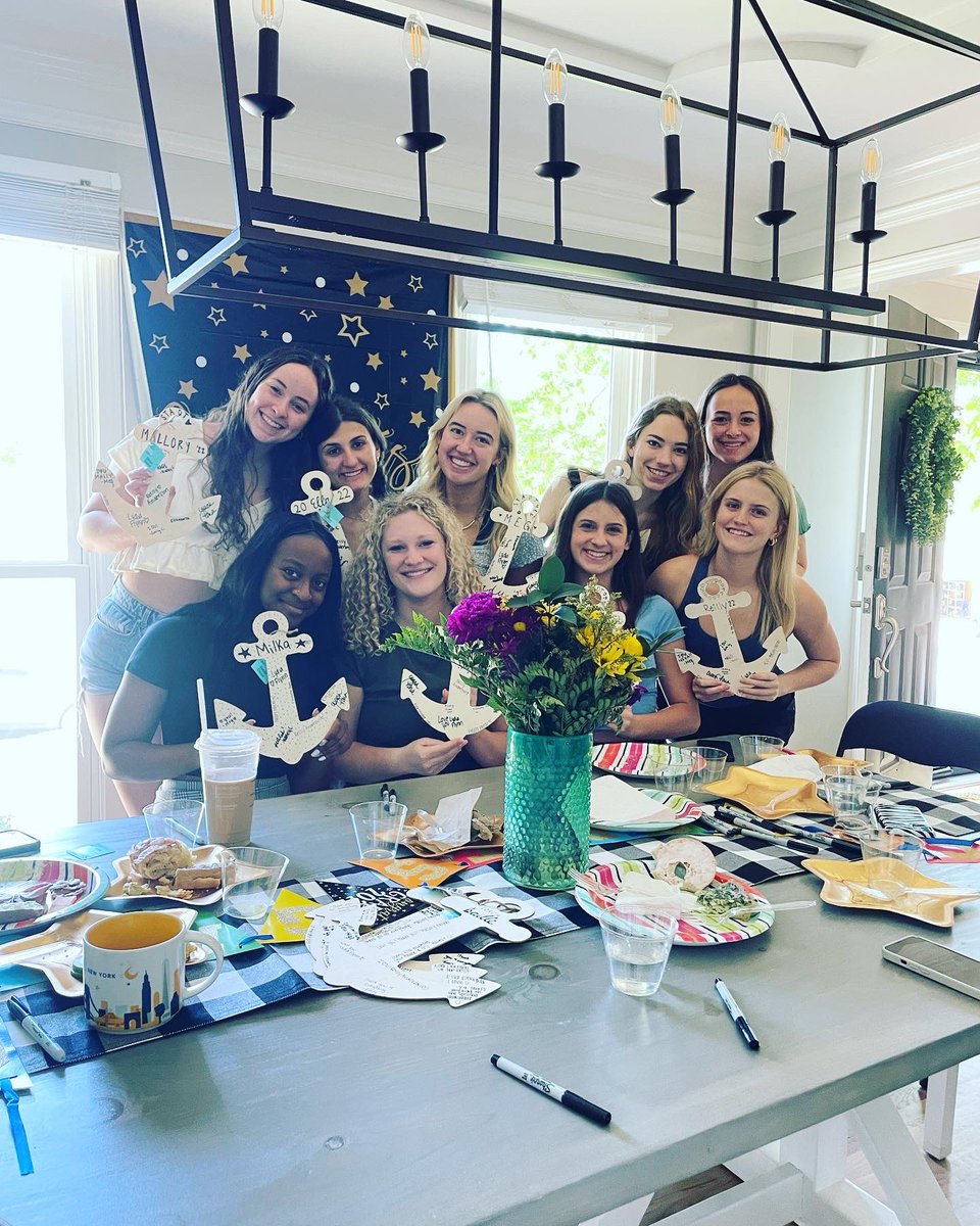 AquinasDance's tweet photo. We 💙 new annual traditions! Sr Brunch at Coach Tara’s! TY to THE 21/22 Seniors for making this szn truly the “Best 1 Yet.” You’ve guided us. Your impact like waves building on those that came before you. This will always be your home. Anchors away! #STADTB1Y ⚓️🌟 https://t.co/OBEZ6DI1KP