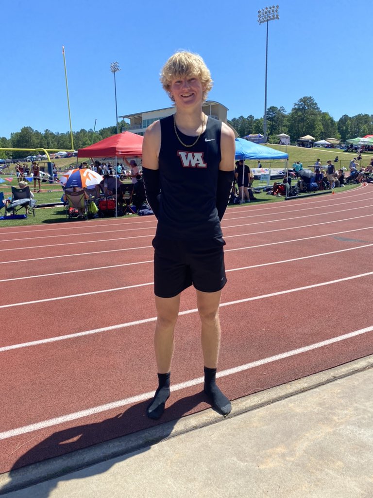 Tad Sahara tweet media