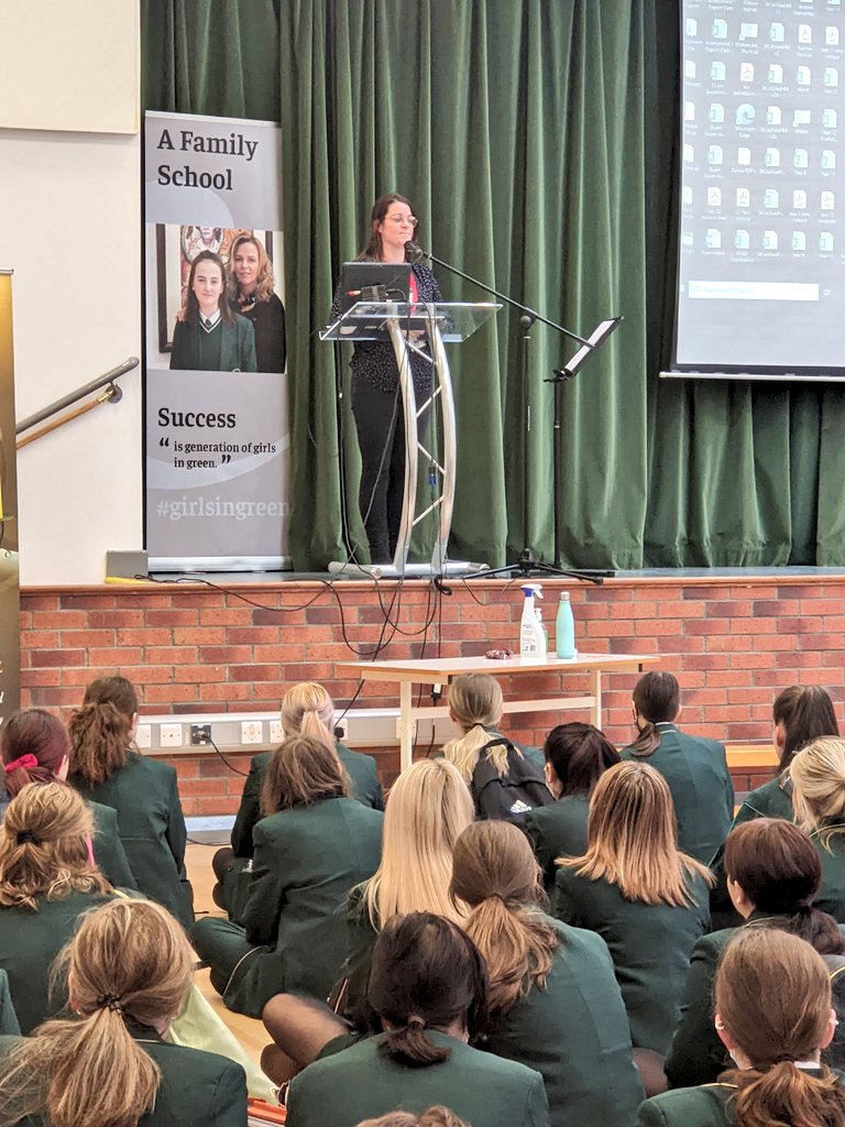Positive mental health assemblies continued today. Thanks to Caoimhe FACT @BBHealthForum & Kerri our in-house CBT facilitator. When external services are stretched this certainly helps. @StCeciliasDerry #Inhousesupport @Ed_Authority @DofE_NI #MentalHealthAwarenessWeek2022